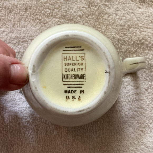 Creamer by Hall China Company - Picture 5 of 5